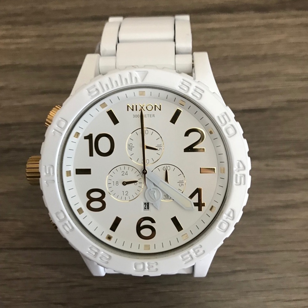 Nixon 51 30 white gold